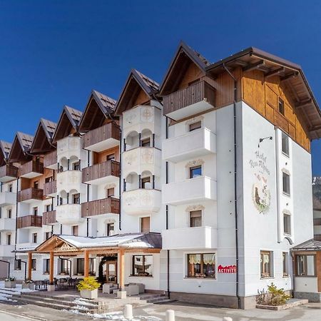 Hotel Rosa Alpina Andalo Bagian luar foto