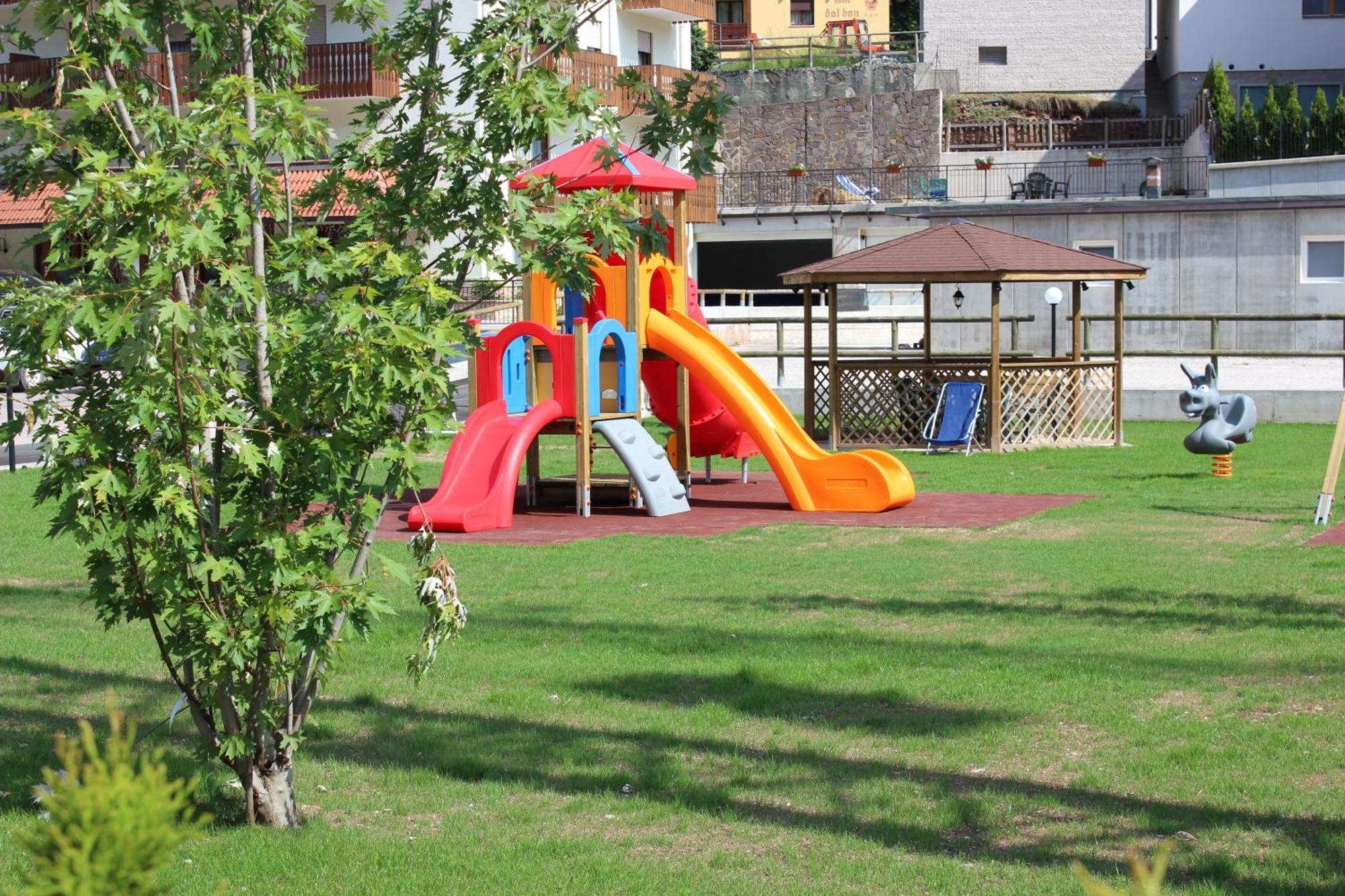 Hotel Rosa Alpina Andalo Bagian luar foto