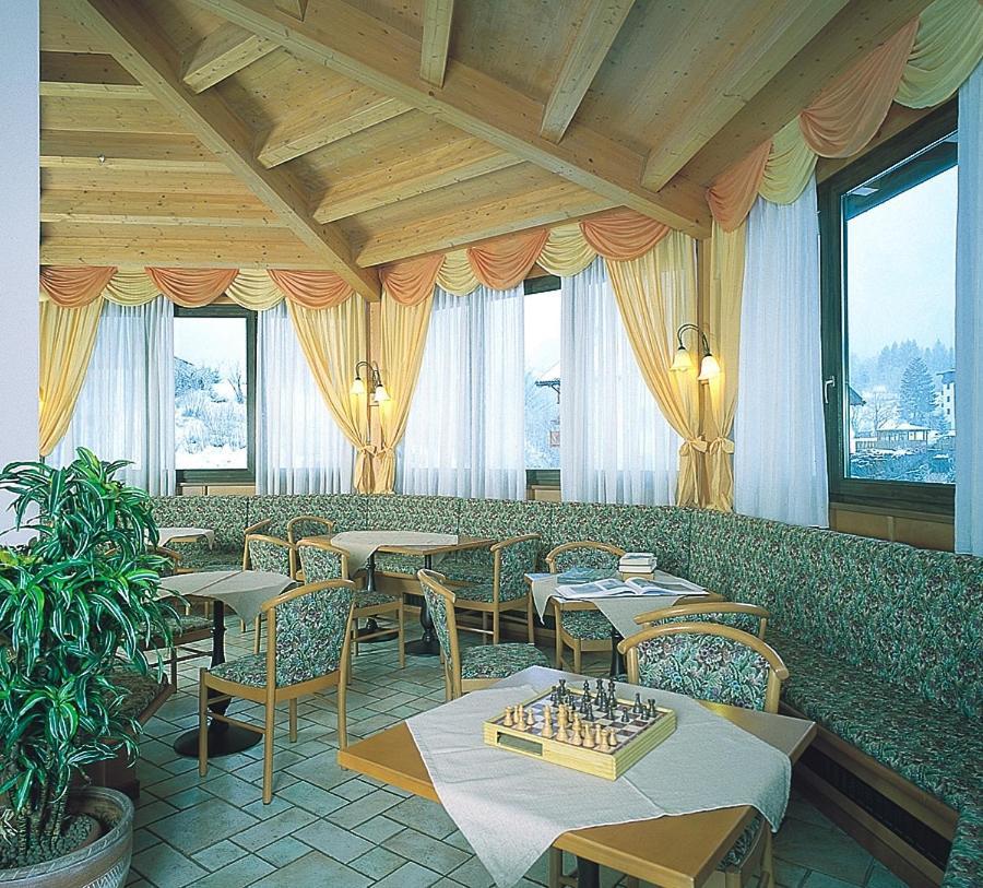 Hotel Rosa Alpina Andalo Bagian luar foto
