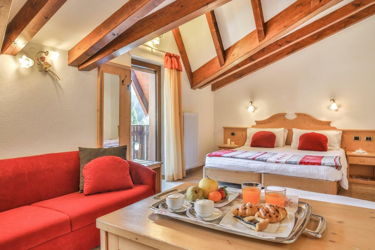 Hotel Rosa Alpina Andalo Bagian luar foto