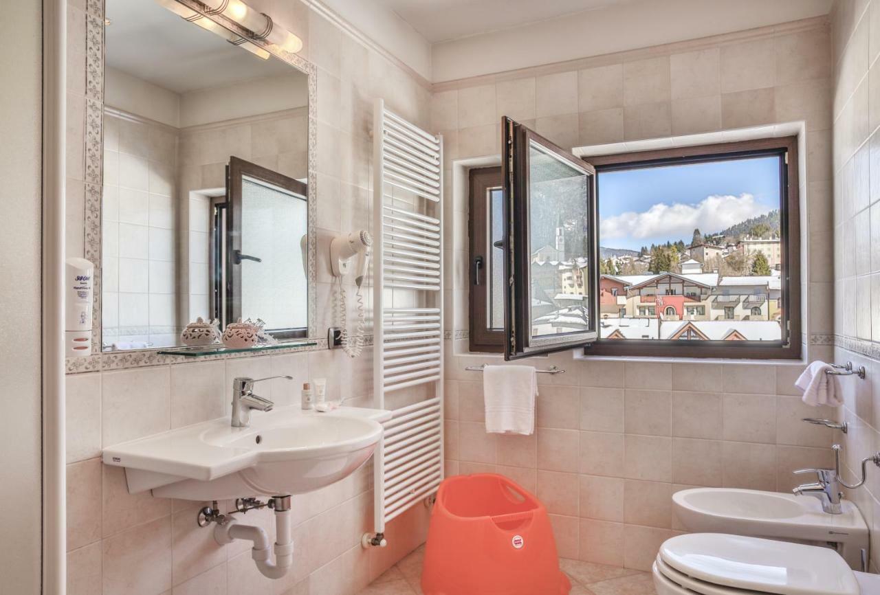 Hotel Rosa Alpina Andalo Bagian luar foto