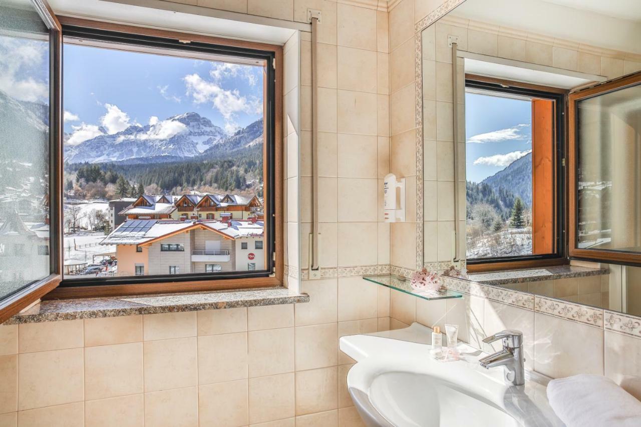 Hotel Rosa Alpina Andalo Bagian luar foto